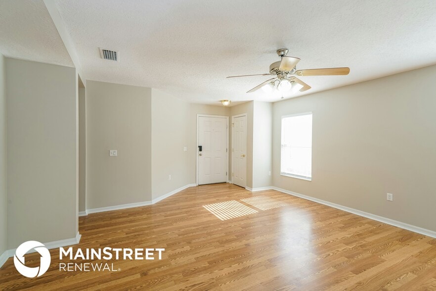 Building Photo - 2262 Blackwood Dr