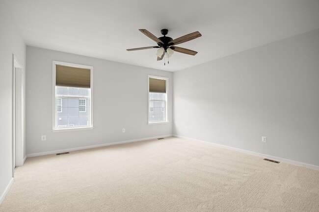 Building Photo - Gorgeous 3 Bedroom Townhome in Henrico!