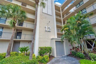 Building Photo - 12 Royal Palm Way