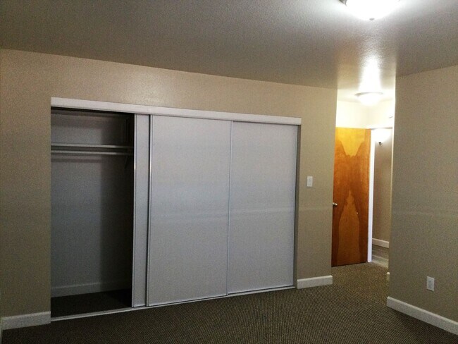 Building Photo - Parcel 4