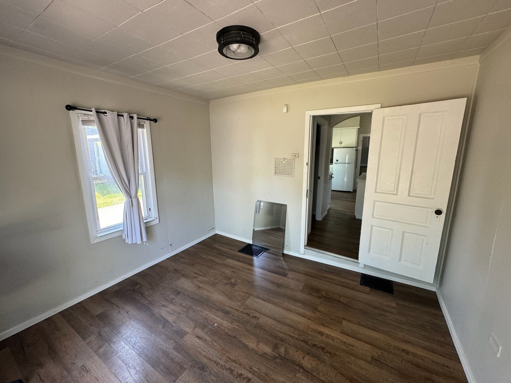 Building Photo - 109 E. 15th Street