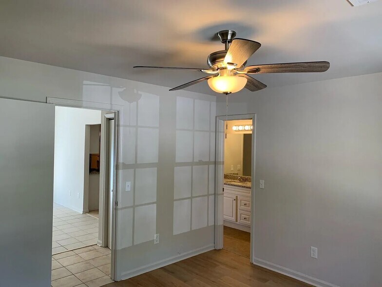 Building Photo - 104 Susan Dr