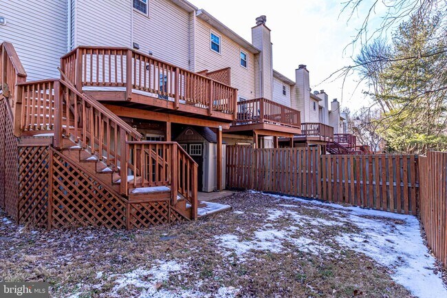 Building Photo - 3000 Winter Pine Ct