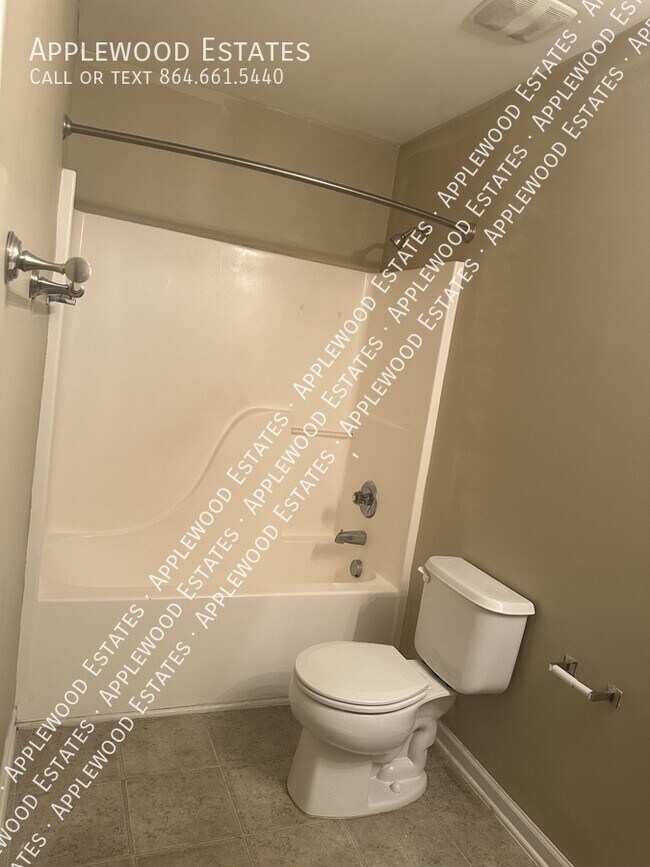 Building Photo - 184 Stonewood Crossing Dr