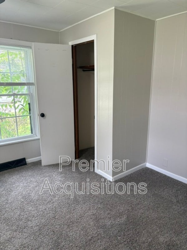 Building Photo - 2108 Fernwood Pl