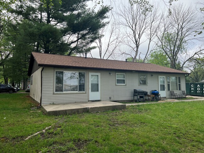 Building Photo - 2608 Dale Dr