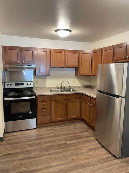 Primary Photo - Stillwell Townhomes