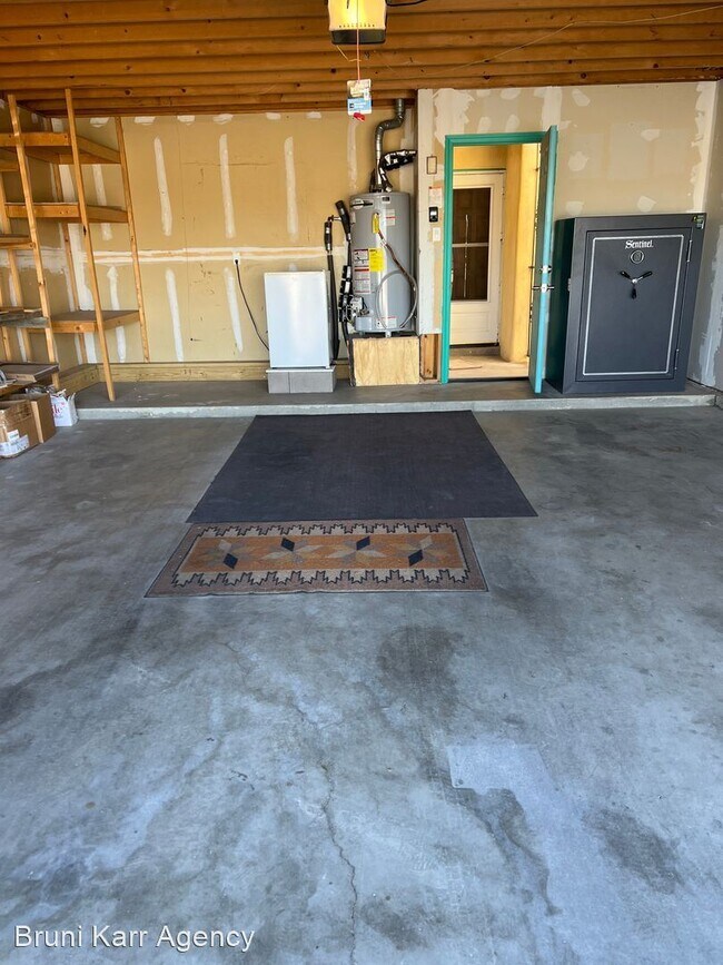 Building Photo - 3 br, 2 bath House - 4976 Quail Ridge Dr NW