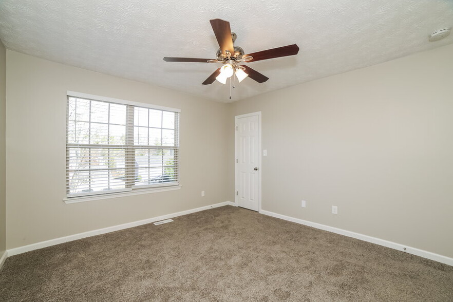 Building Photo - 7013 Grinder Dr