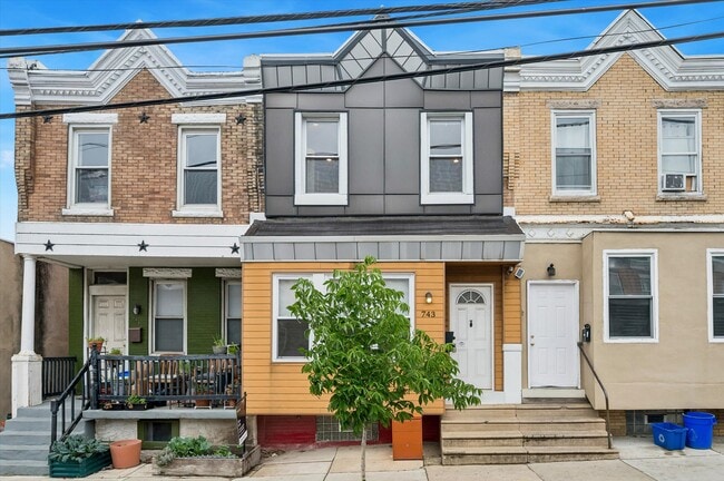 Building Photo - 743 S 52nd St