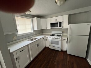 Building Photo - Spacious 3-Bedroom Townhome – Newly Renovated & Move-In Ready! ** VOUCHER HOLDERS ONLY**
