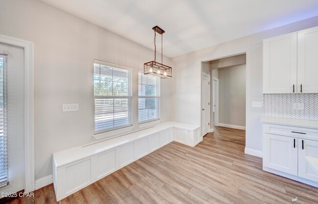 Building Photo - 742 Vista del Sol Ln