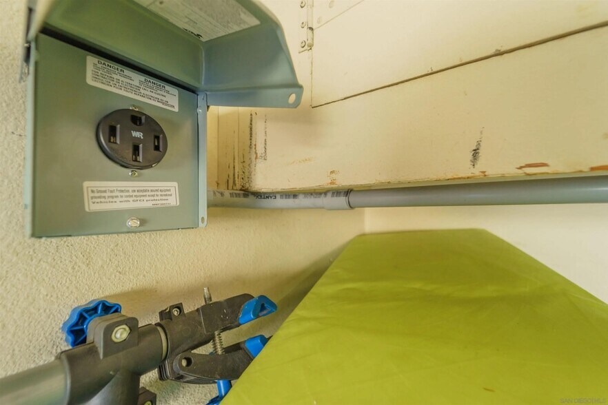 Building Photo - 7915 Camino Kiosco