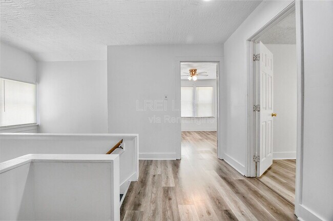 Building Photo - 650 S 43rd St