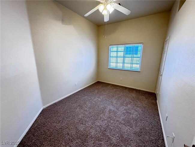 Building Photo - 5117 Elm Grove Dr
