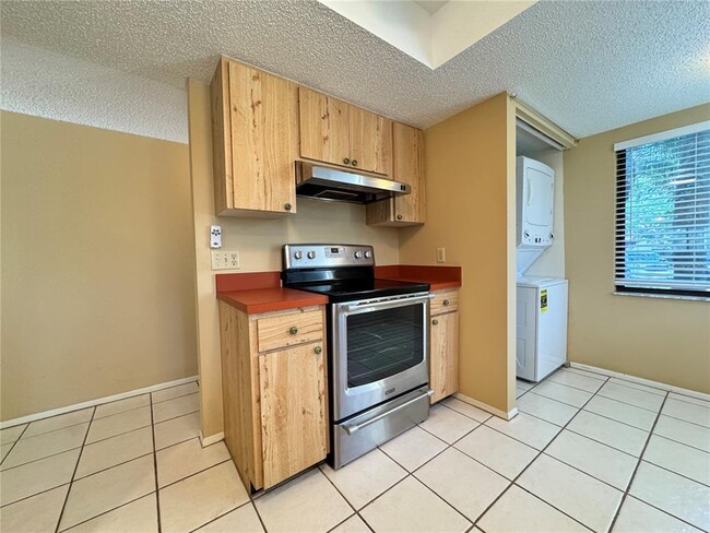 Building Photo - 6466 Seagull Dr