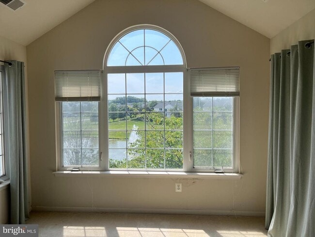 Building Photo - 22629 Upperville Heights Square