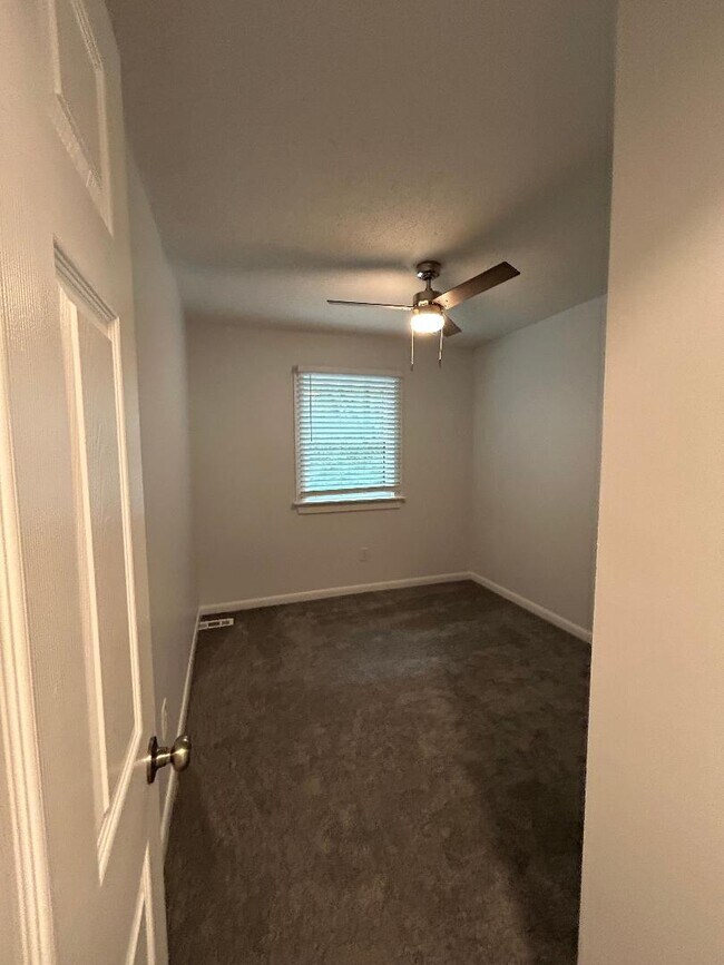 Building Photo - 407 Longleaf Rd