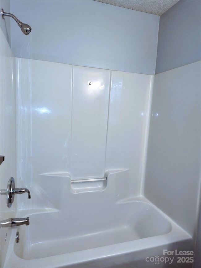 Building Photo - 1901 Timber Ln Dr