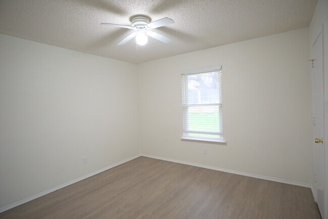 Building Photo - 2089 Paint Pony Ln