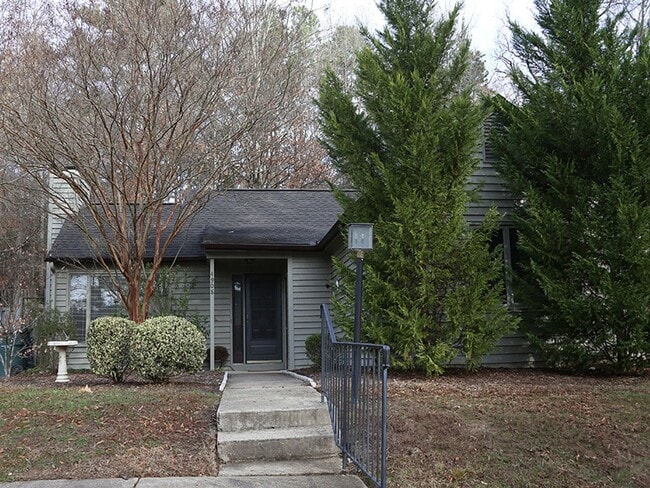 Primary Photo - 4908 Pine Cone Dr