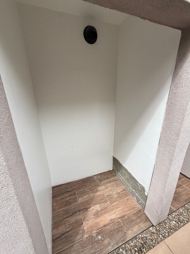 Building Photo - Newly Built 1-Bedroom ADU in Prime Pacific...