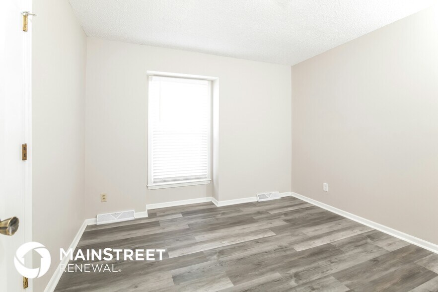 Building Photo - 612 Arena Dr