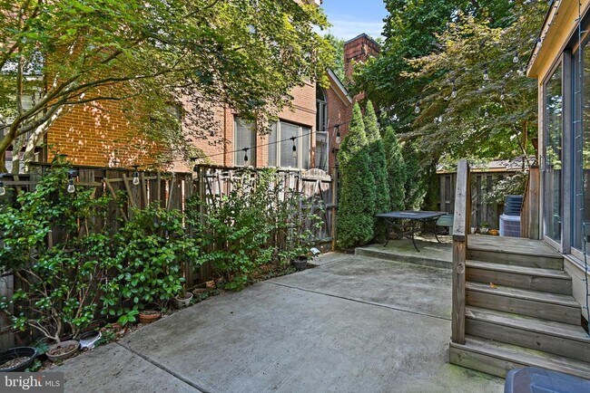 Building Photo - 1459 Hampton Hill Cir