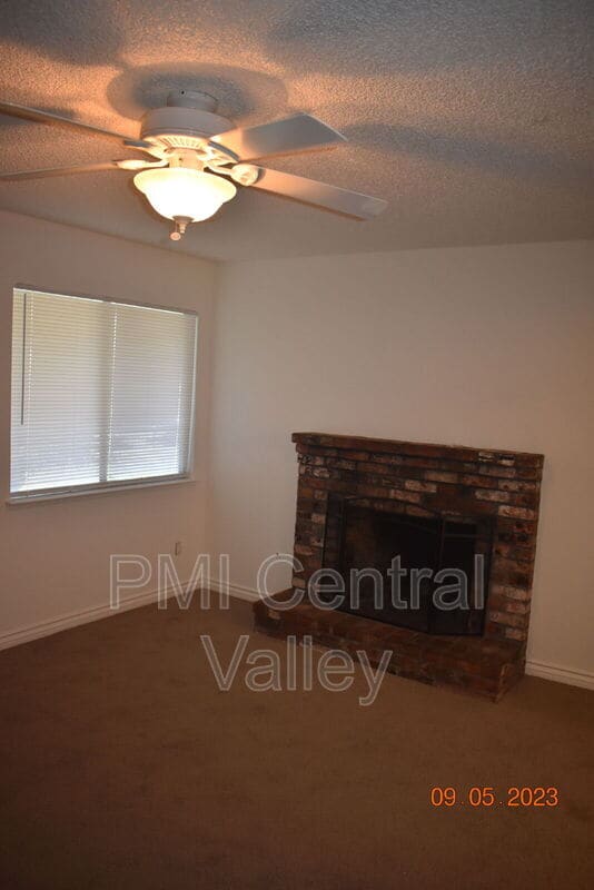 Building Photo - 280 Prado Way