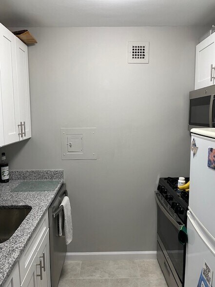 Building Photo - 2030 F St NW