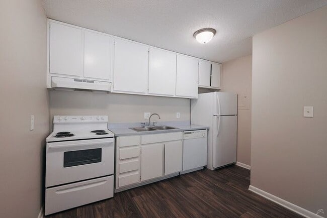 Building Photo - Spacious 1-Bedroom Living Near Emory & Toco Hills | 672 SF