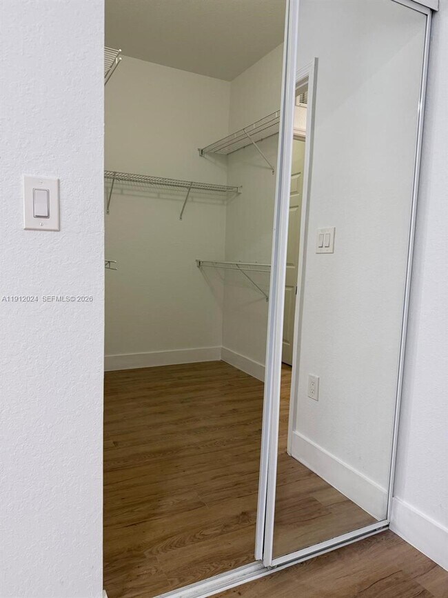 Building Photo - 14934 SW 41st Ln