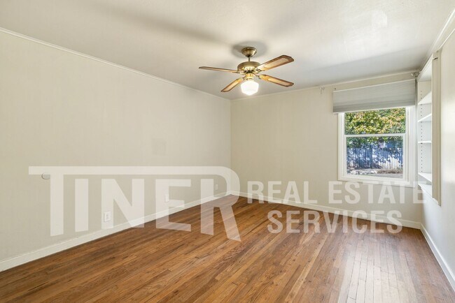 Building Photo - 2511 Cathay Wy