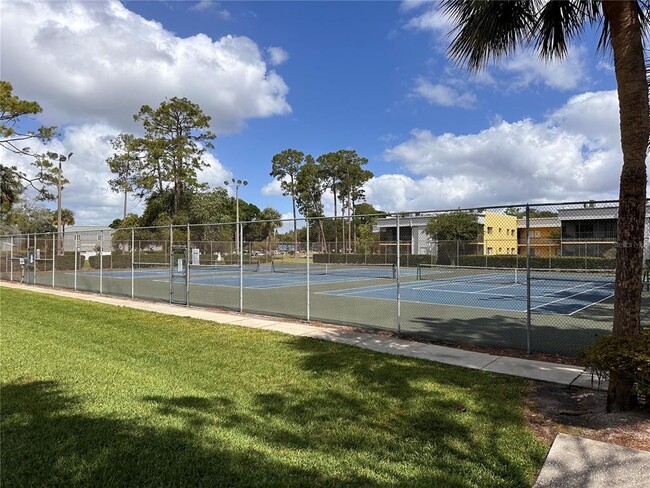 Building Photo - 6010 Scotchwood Glen