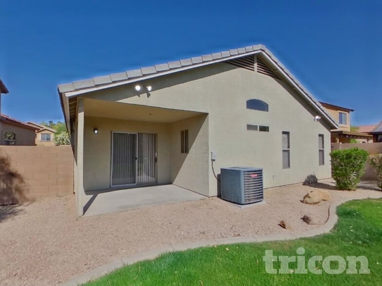 Building Photo - 8405 S 50th Ln