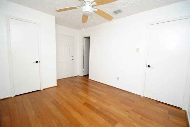 Building Photo - 16311 La Luna Dr