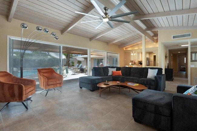 Building Photo - 73396 Tamarisk St