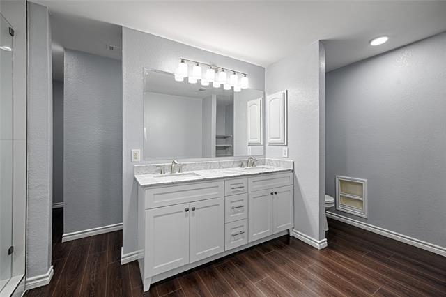 Building Photo - 6703 Meadowcrest Dr