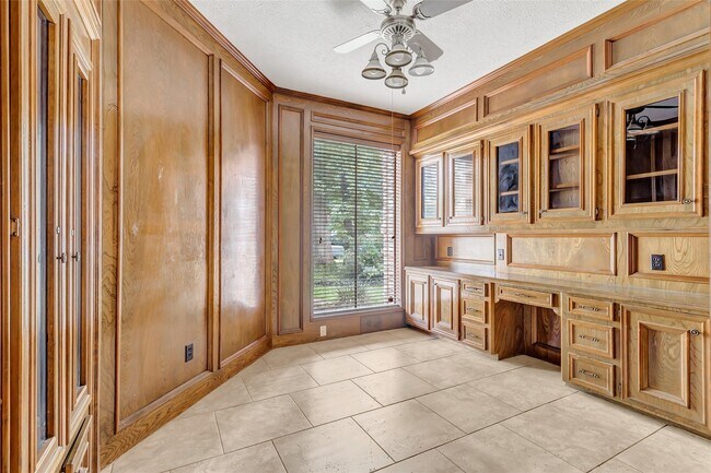 Building Photo - 12102 Moorcreek Dr