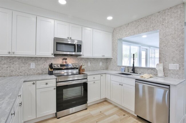 Building Photo - 3719 118th St W