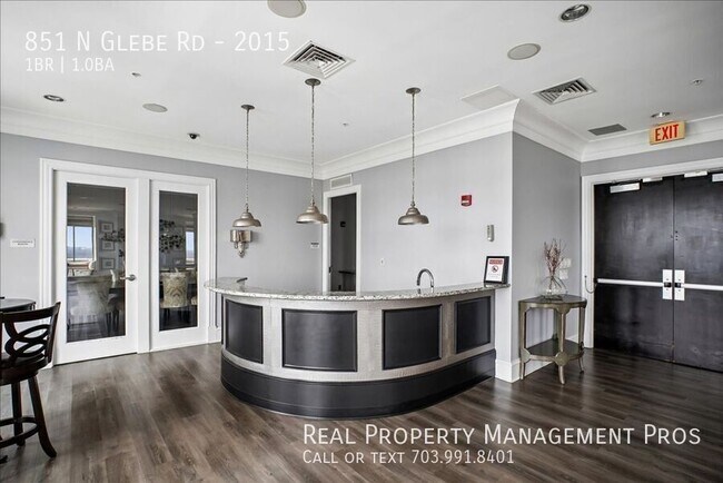 Building Photo - 851 N Glebe Rd