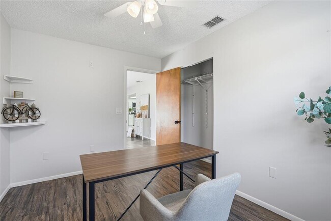 Building Photo - 3276 Morven Dr