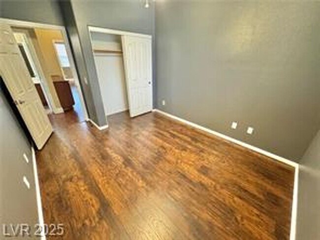 Building Photo - DON’T MISS OUT ON THIS BEAUTIFUL 4-BEDROOM...
