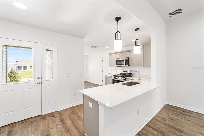 Building Photo - 6270 Elitania Ln