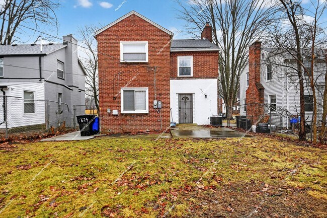 Building Photo - Fully Renovated 3-Bedroom Home in Northwest Detroit