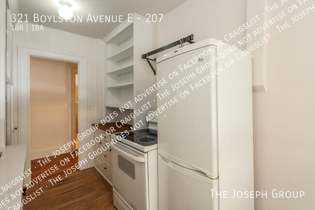 Building Photo - 321 Boylston Ave E