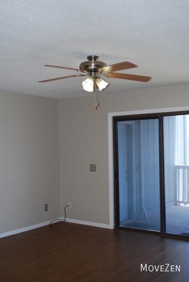 Building Photo - 1801 Canal Dr