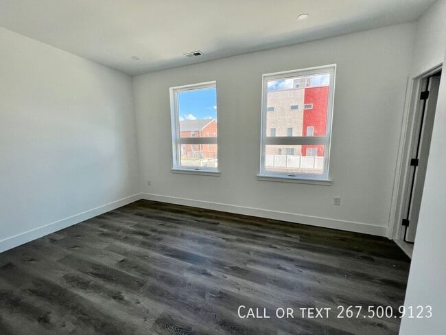 Building Photo - 1843 Hartranft St