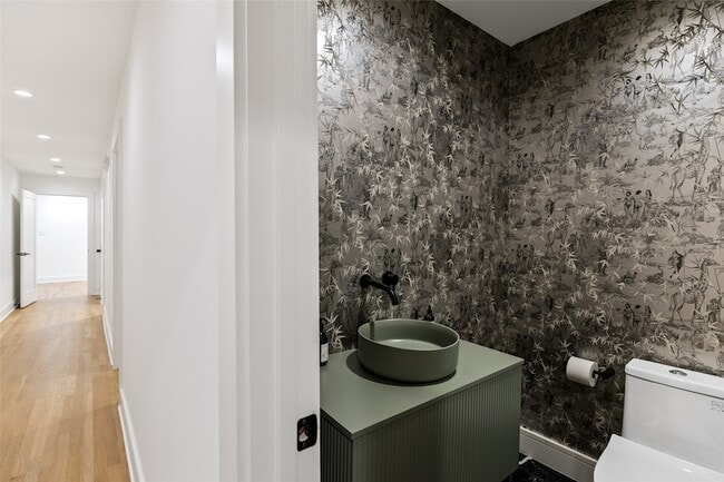 Building Photo - 5239 Edmondson Ave