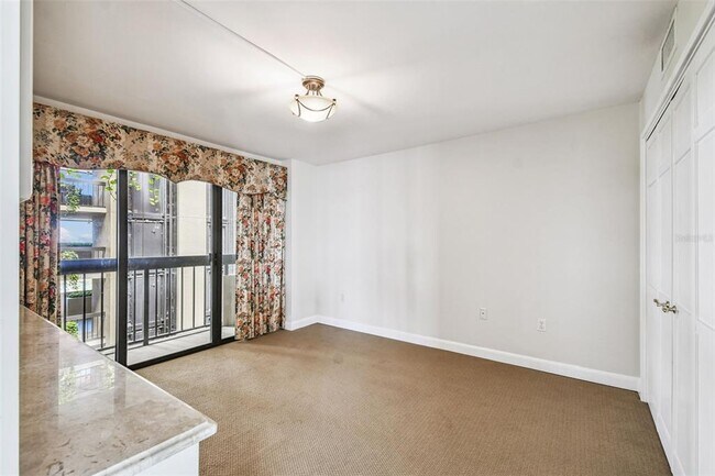 Building Photo - 2413 Bayshore Blvd
